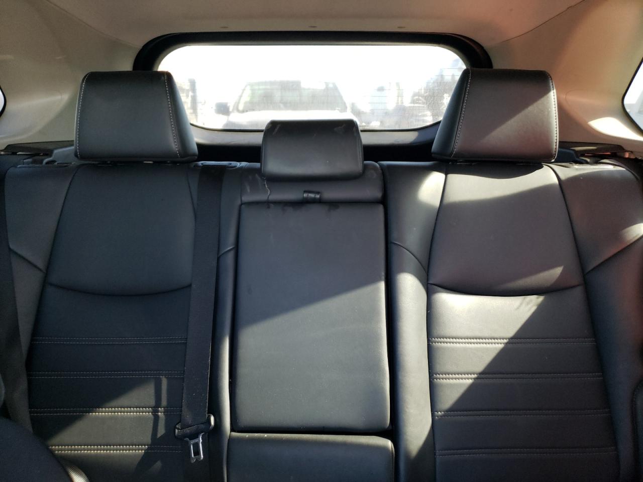 2021 Toyota RAV 4 - Image 10