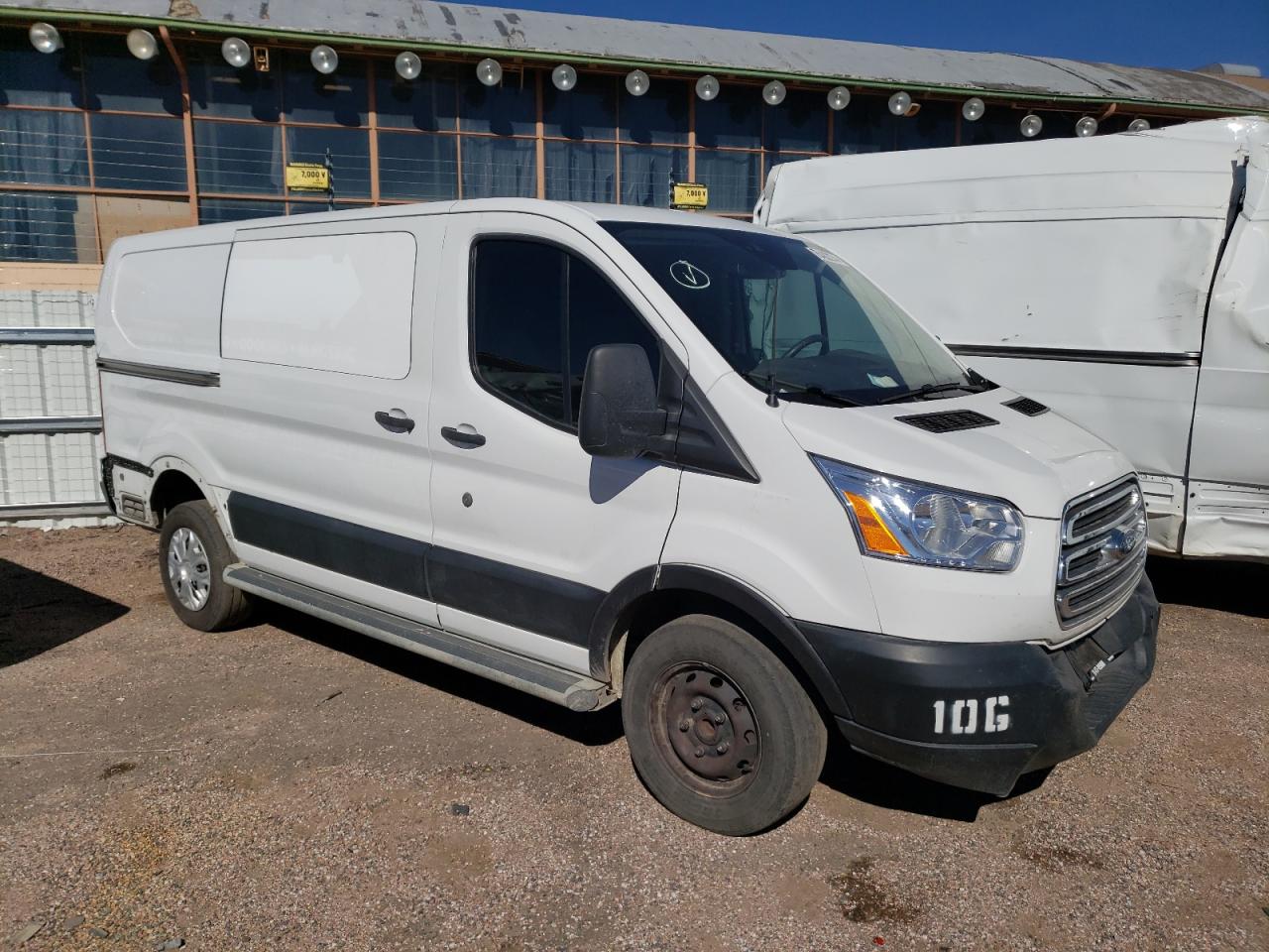 VIN 1FTYR1YM0KKA86827 2019 FORD TRANSIT no.4