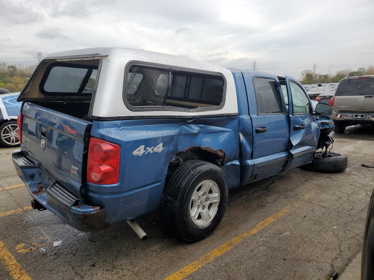 2005 Dodge Dakota - Image 3