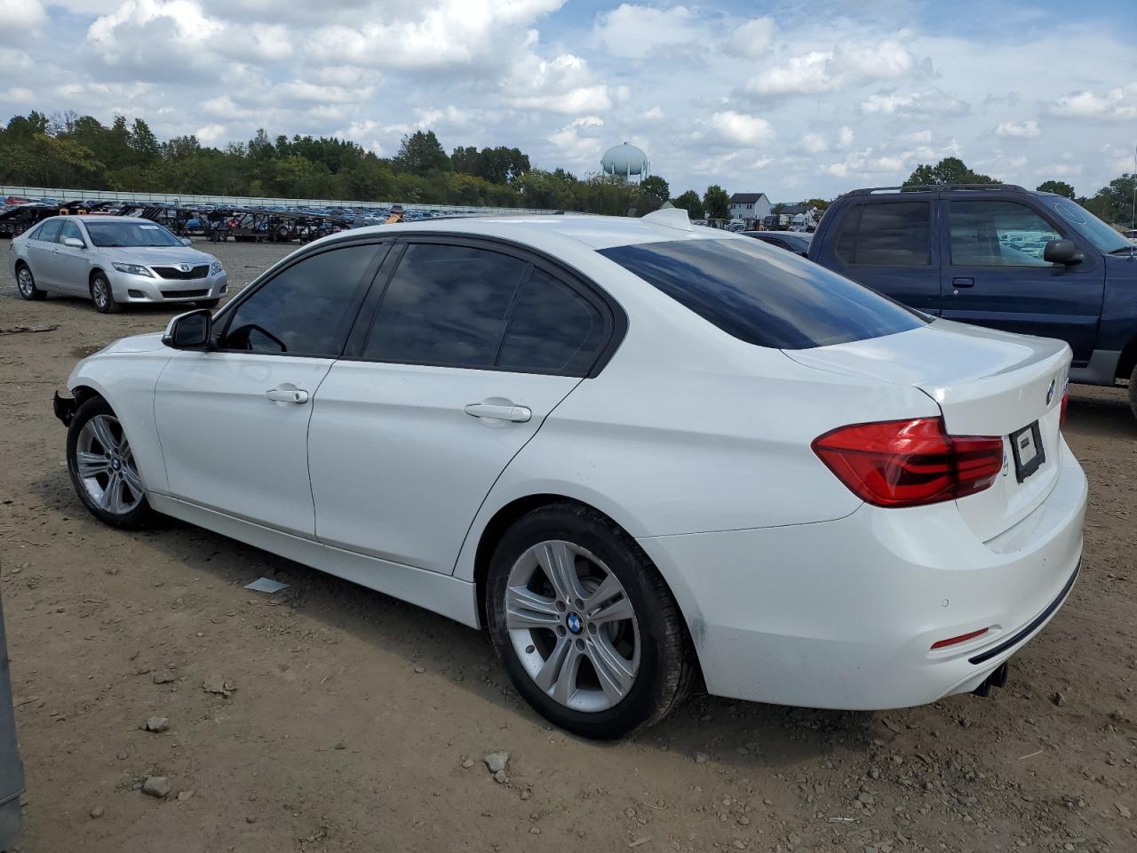 WBA8E9G5XGNT87824 2016 BMW 3 SERIES - Image 2