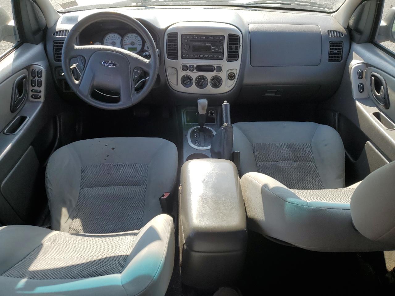 2007 Ford Escape - Image 8