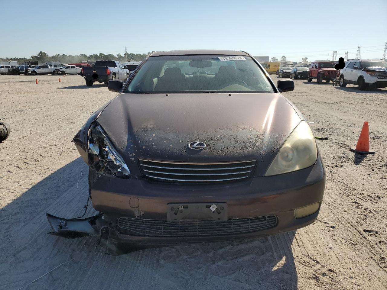 2004 Lexus ES - Image 5