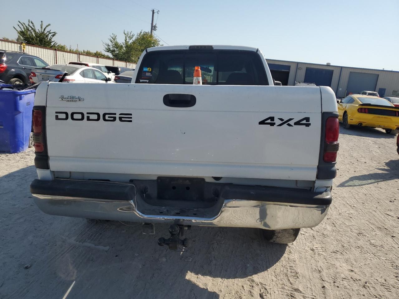 2000 Dodge Ram 1500 VIN: 3B7HF12Y0YG147372 Lot: 74925094