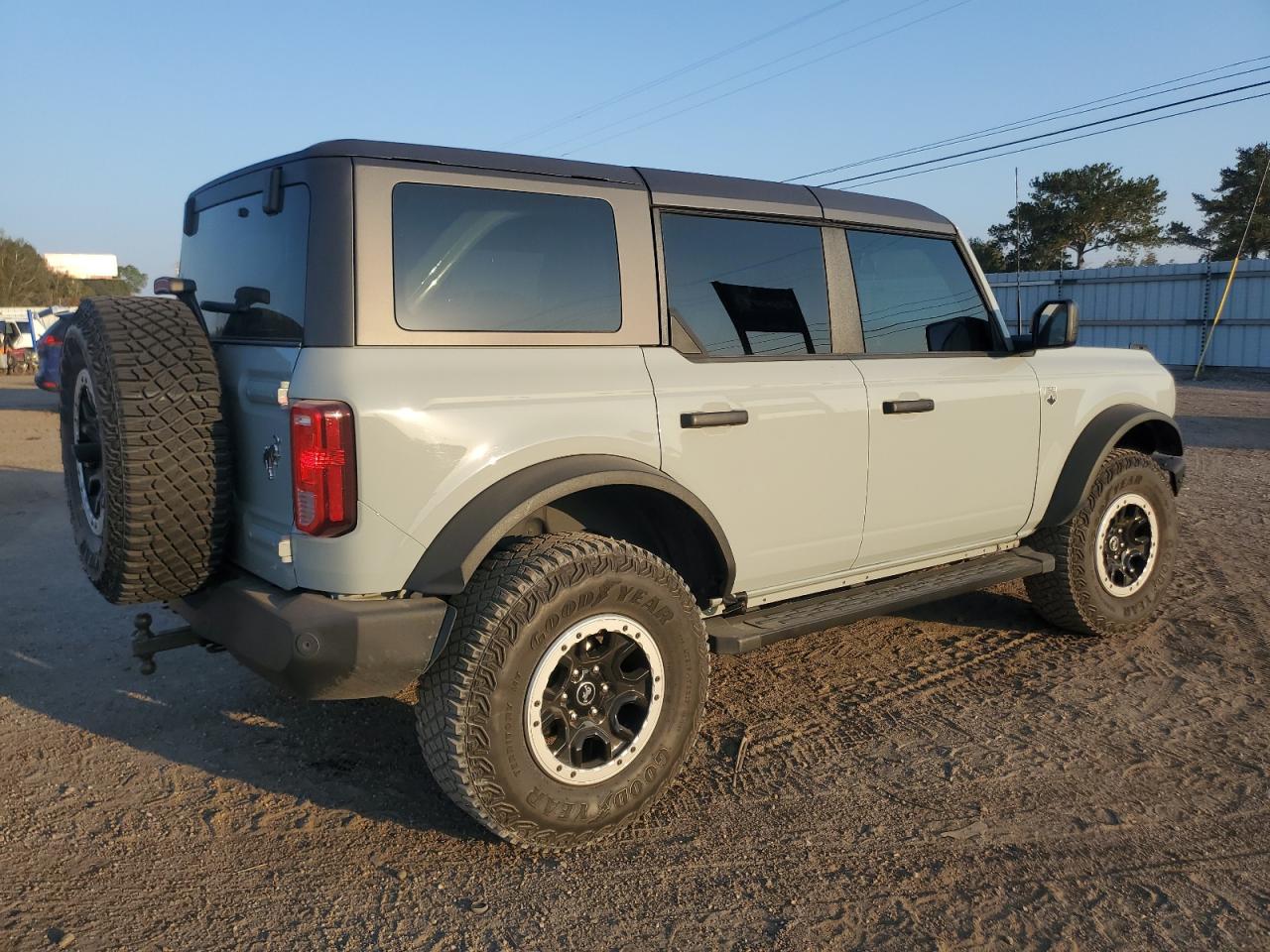 2023 Ford Bronco Base VIN: 1FMDE5DH6PLA90341 Lot: 78172434