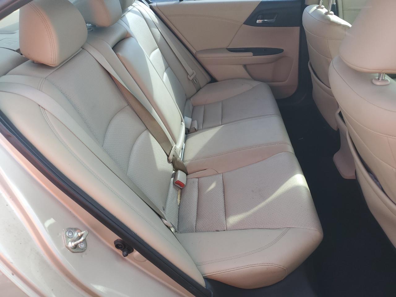 2015 Honda Accord - Image 10