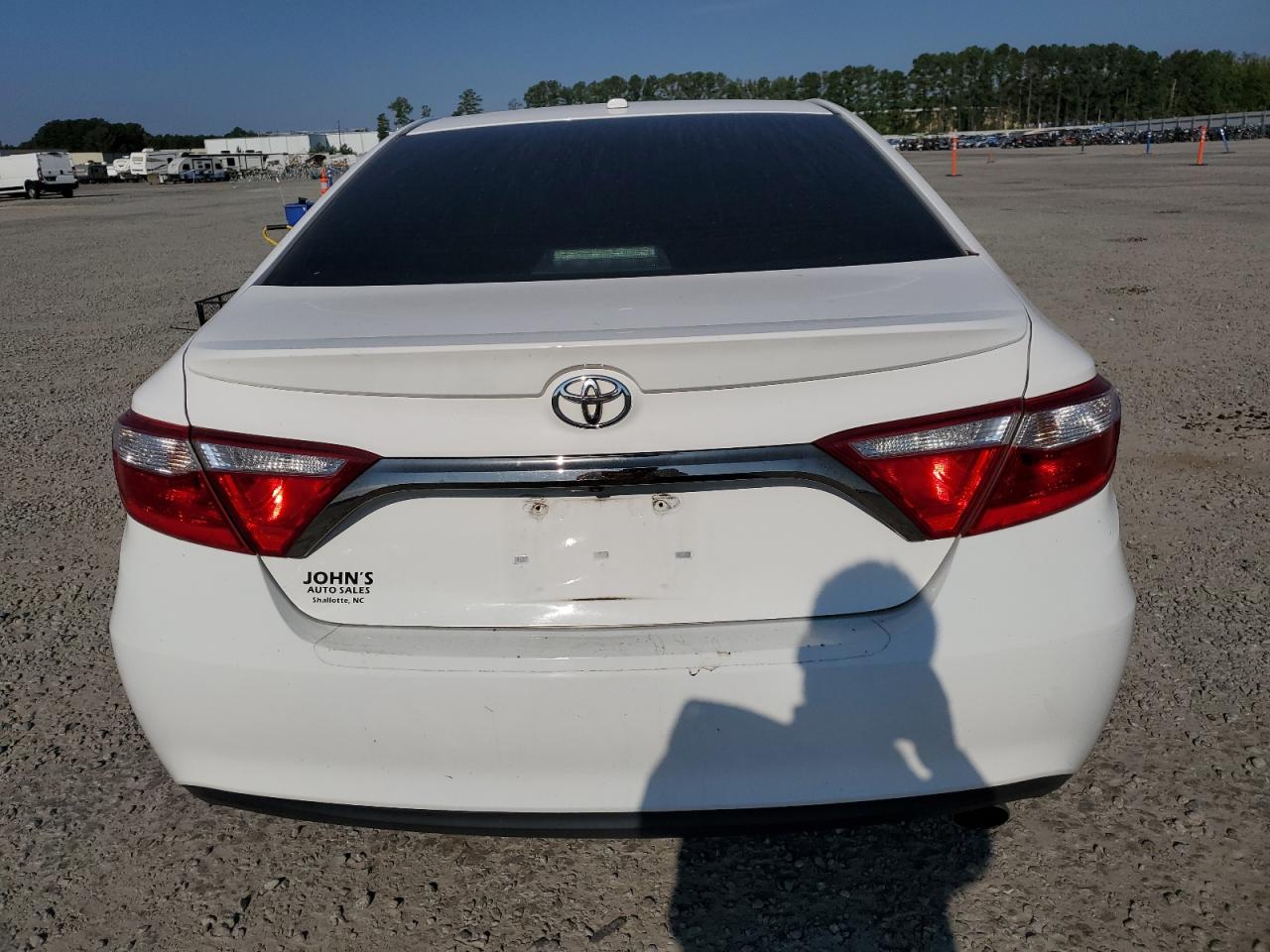 4T1BF1FK2HU422213 2017 Toyota Camry Le