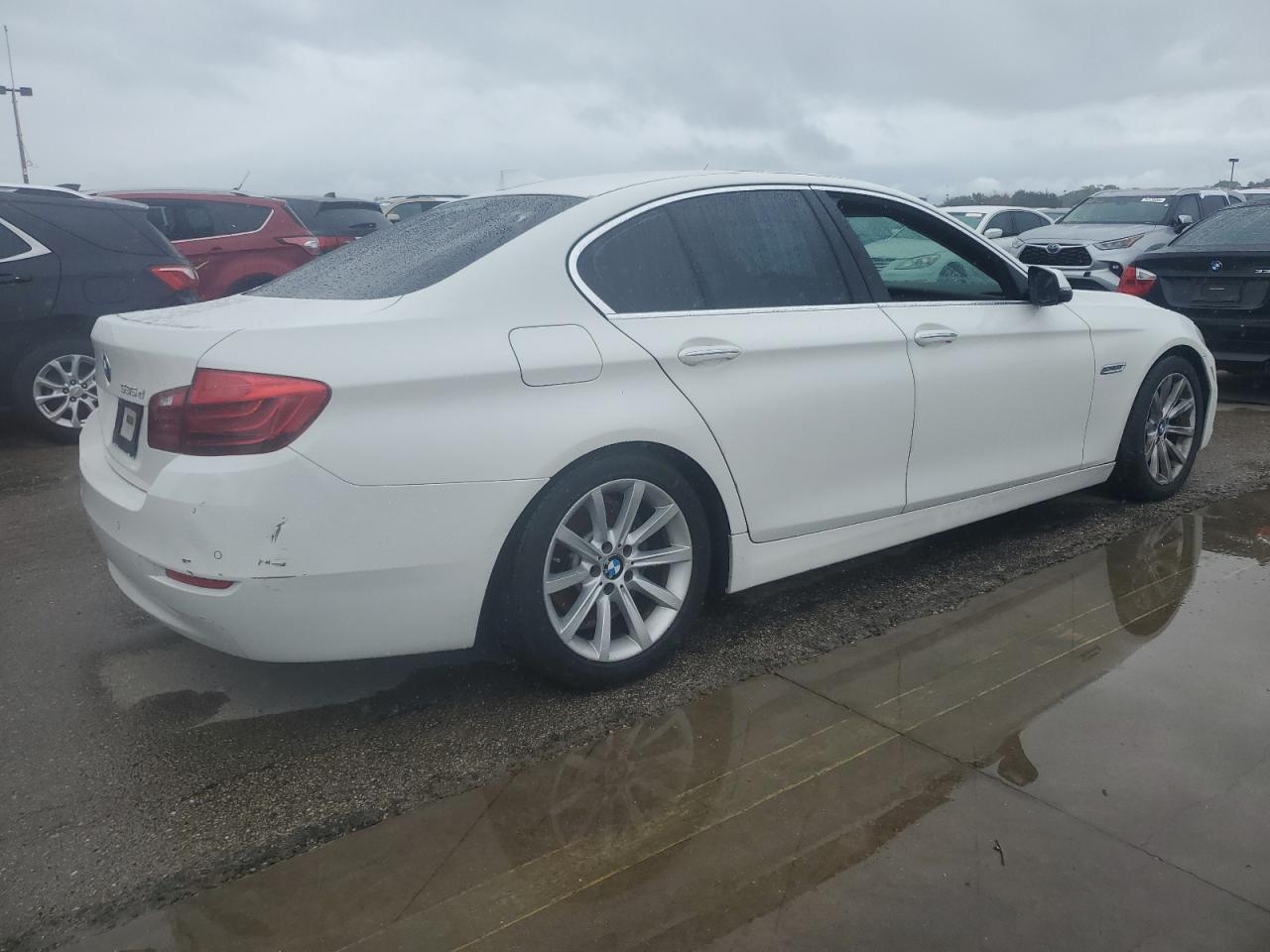 VIN WBAXA5C50ED690426 2014 BMW 5 SERIES no.3