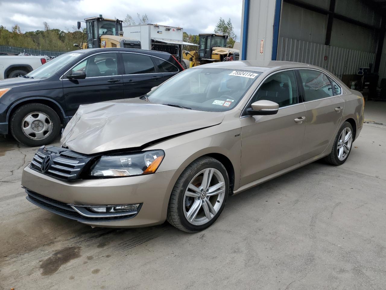 1VWAT7A37FC110996 2015 VOLKSWAGEN PASSAT - Image 1