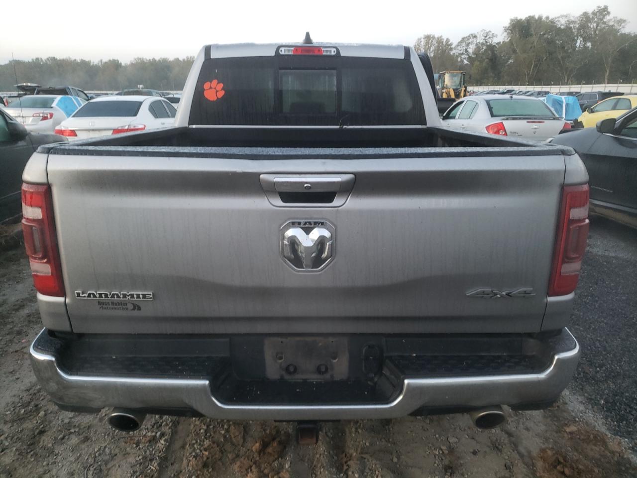 1C6SRFJT8KN615628 2019 Ram 1500 Laramie