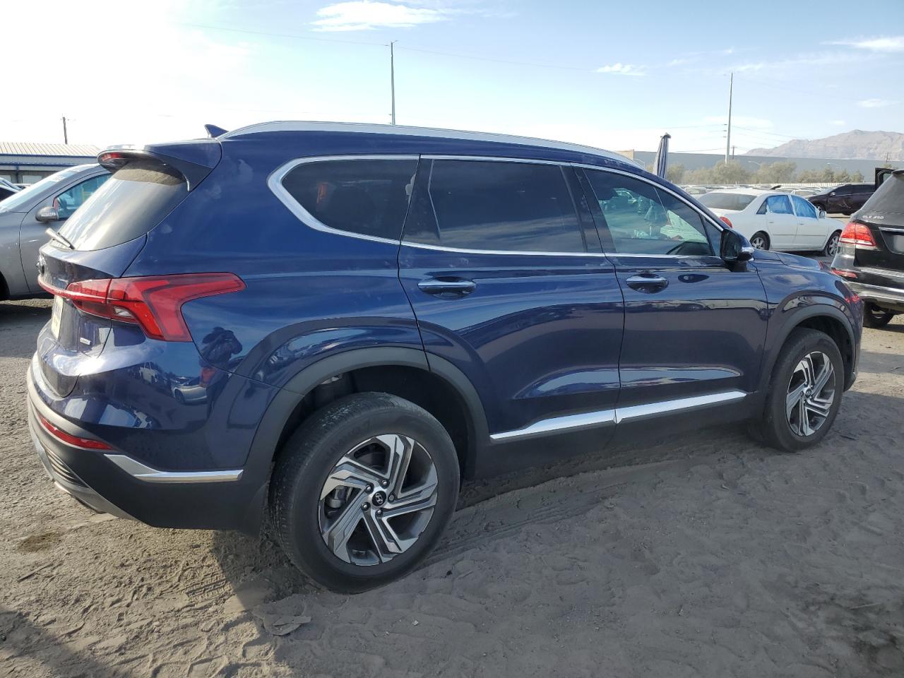 2022 Hyundai Santa Fe - Image 3