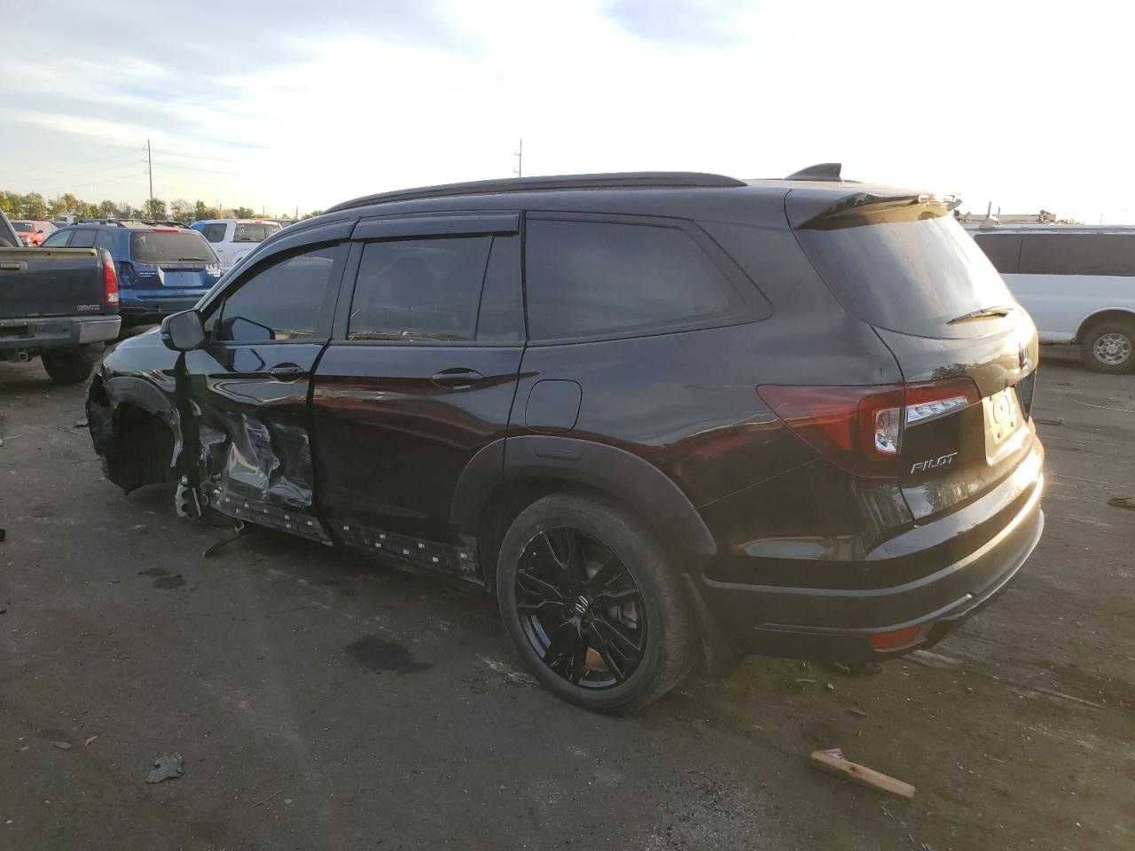 2022 Honda Pilot - Image 2