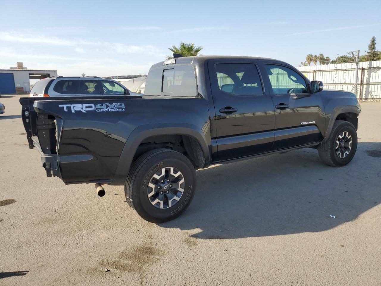 3TMCZ5AN7LM338779 2020 Toyota Tacoma Double Cab