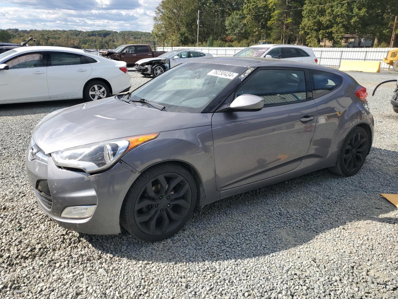 2015 Hyundai Veloster - Image 1