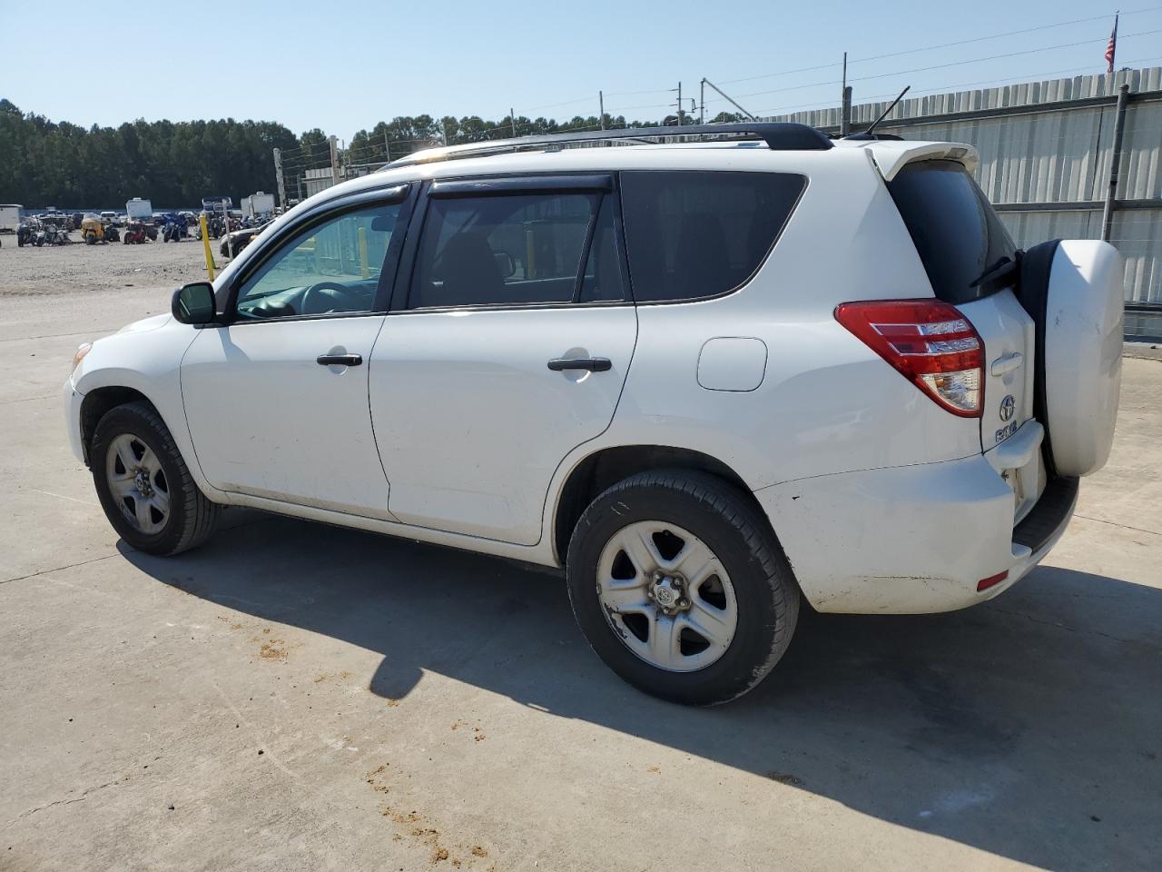 2011 Toyota RAV 4 - Image 2