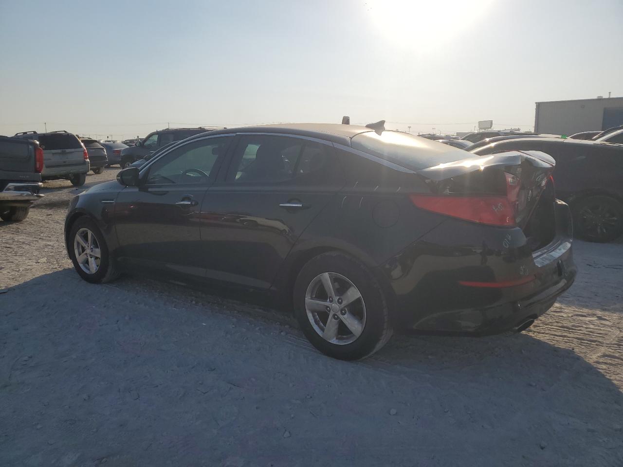 5XXGM4A74FG487927 2015 KIA OPTIMA - Image 2