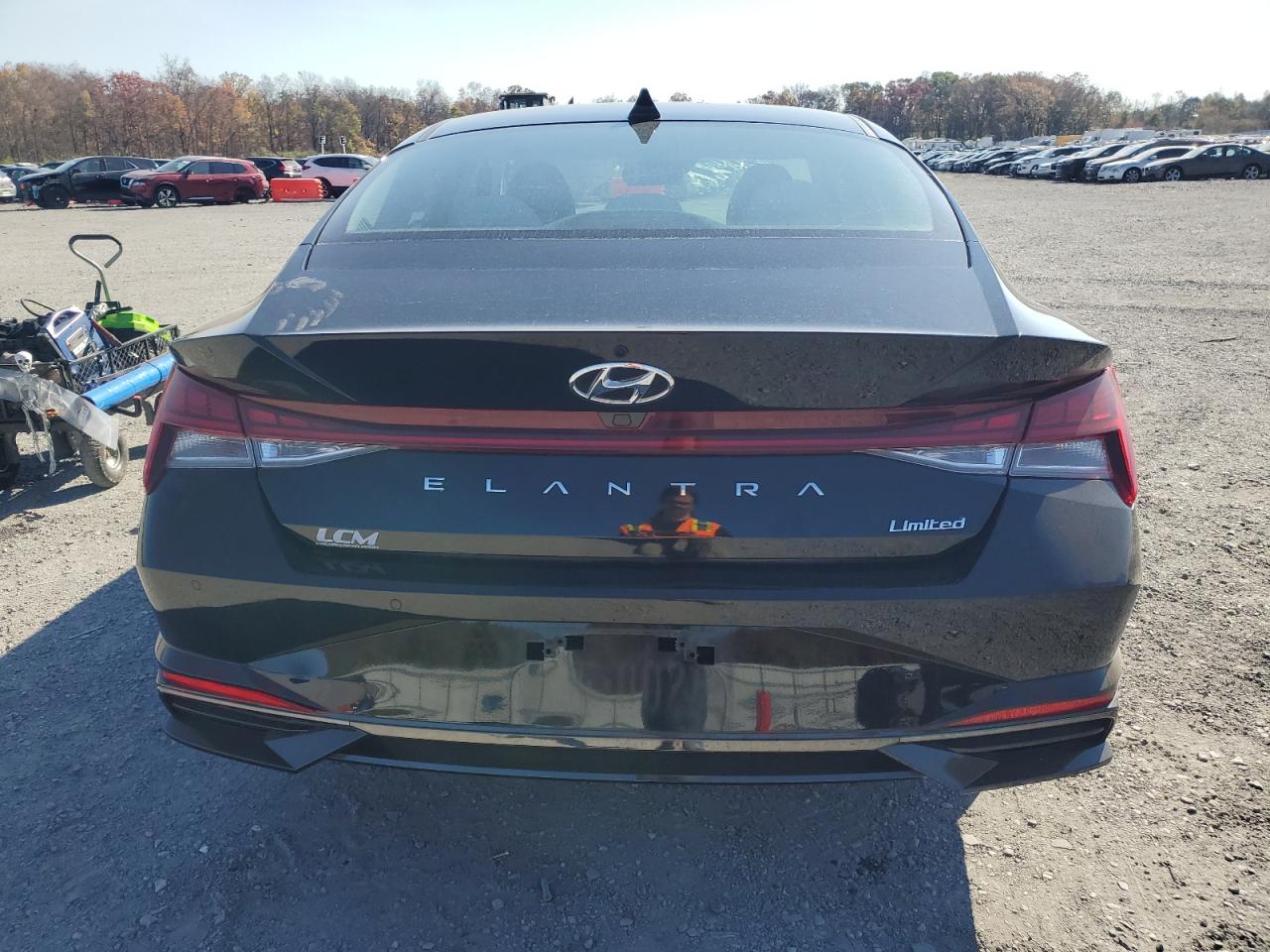 2023 Hyundai Elantra - Image 6
