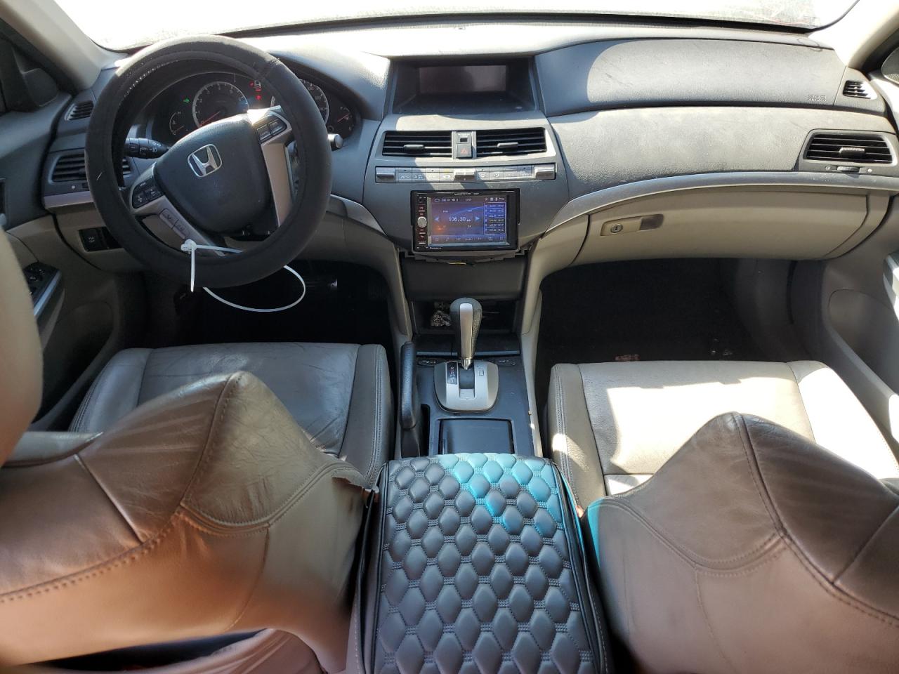 2010 Honda Accord - Image 8