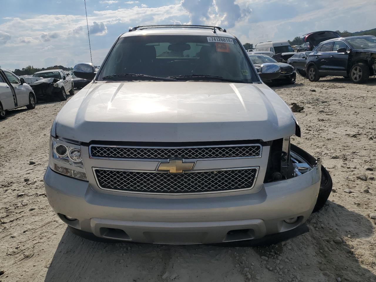 2011 Chevrolet Avalanche Ltz VIN: 3GNTKGE39BG302847 Lot: 74126814