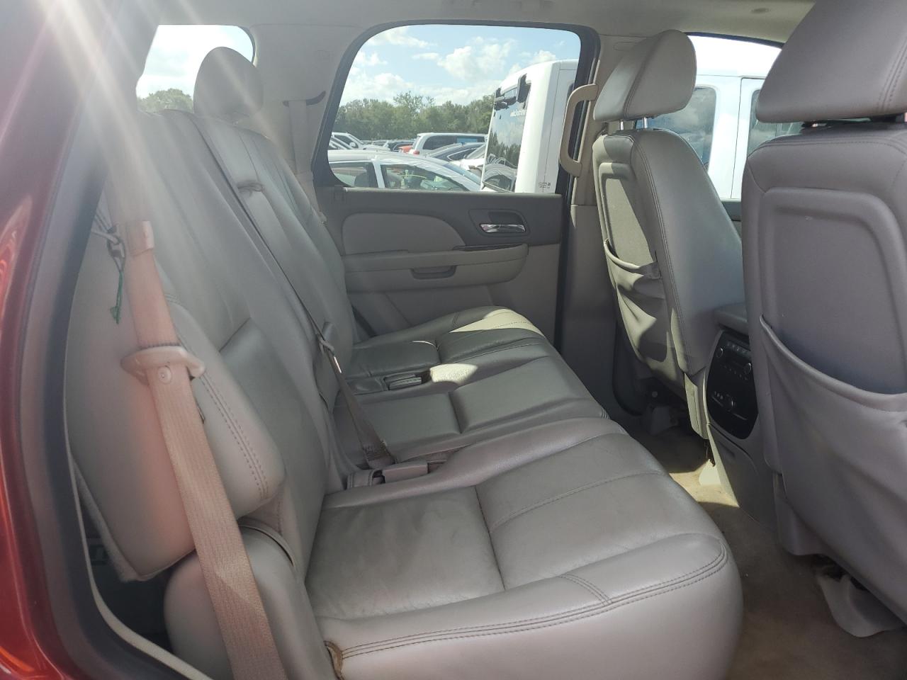 2007 Chevrolet Tahoe - Image 11