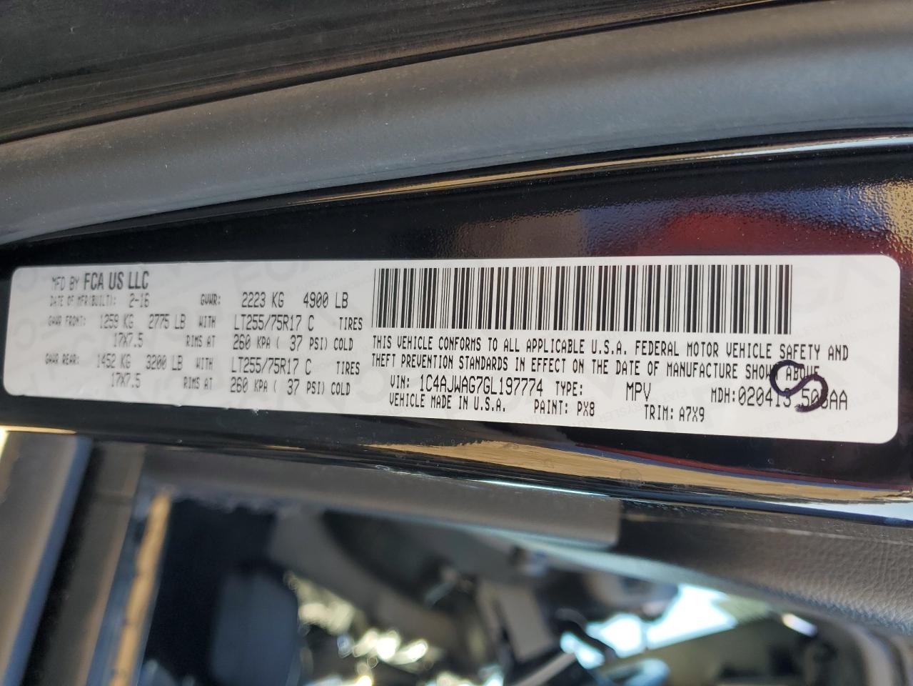 2016 Jeep Wrangler - Image 13