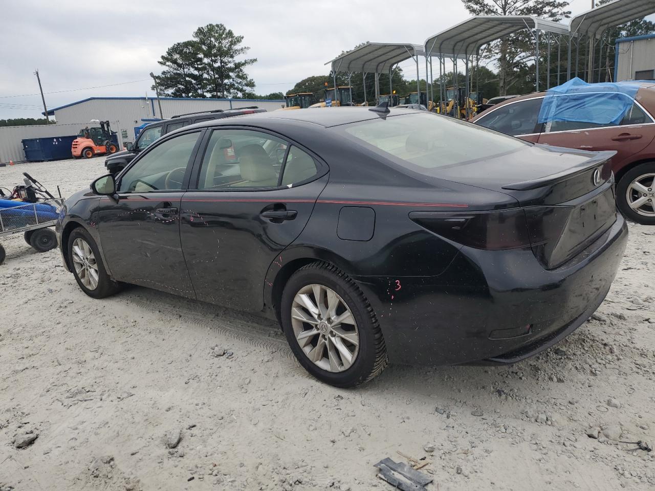 2013 Lexus ES - Image 2