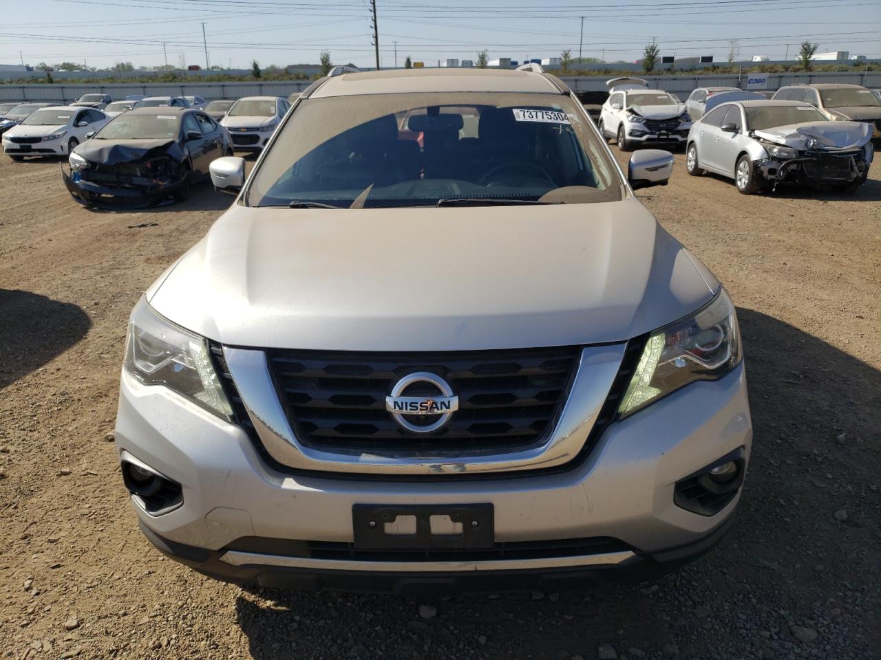 2017 Nissan Pathfinder - Image 5