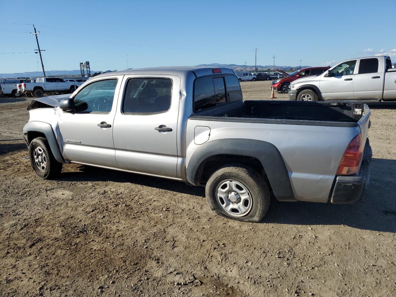 2015 Toyota Tacoma - Image 2