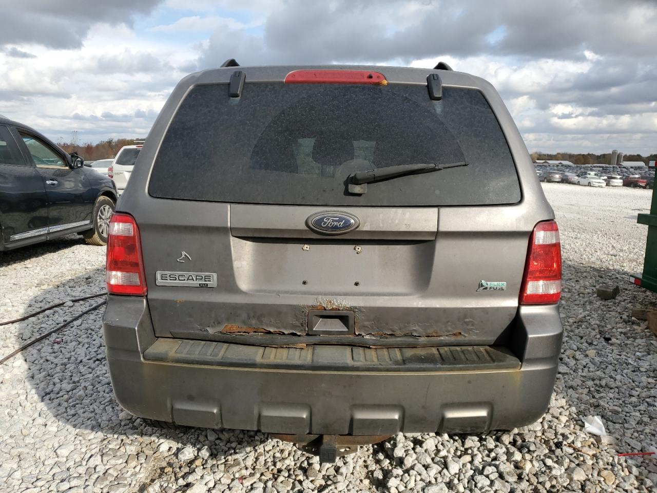2010 Ford Escape - Image 6