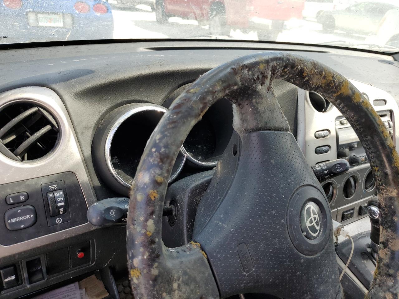 2003 Toyota Corolla Matrix Xr VIN: 2T1KR38E83C068329 Lot: 74732934