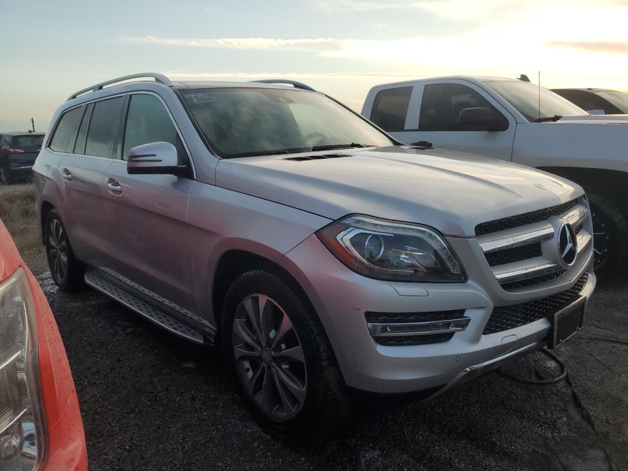 VIN 4JGDF7CE8EA374675 2014 MERCEDES-BENZ GL-CLASS no.4