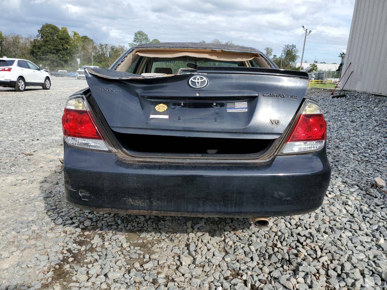 2005 Toyota Camry - Image 6