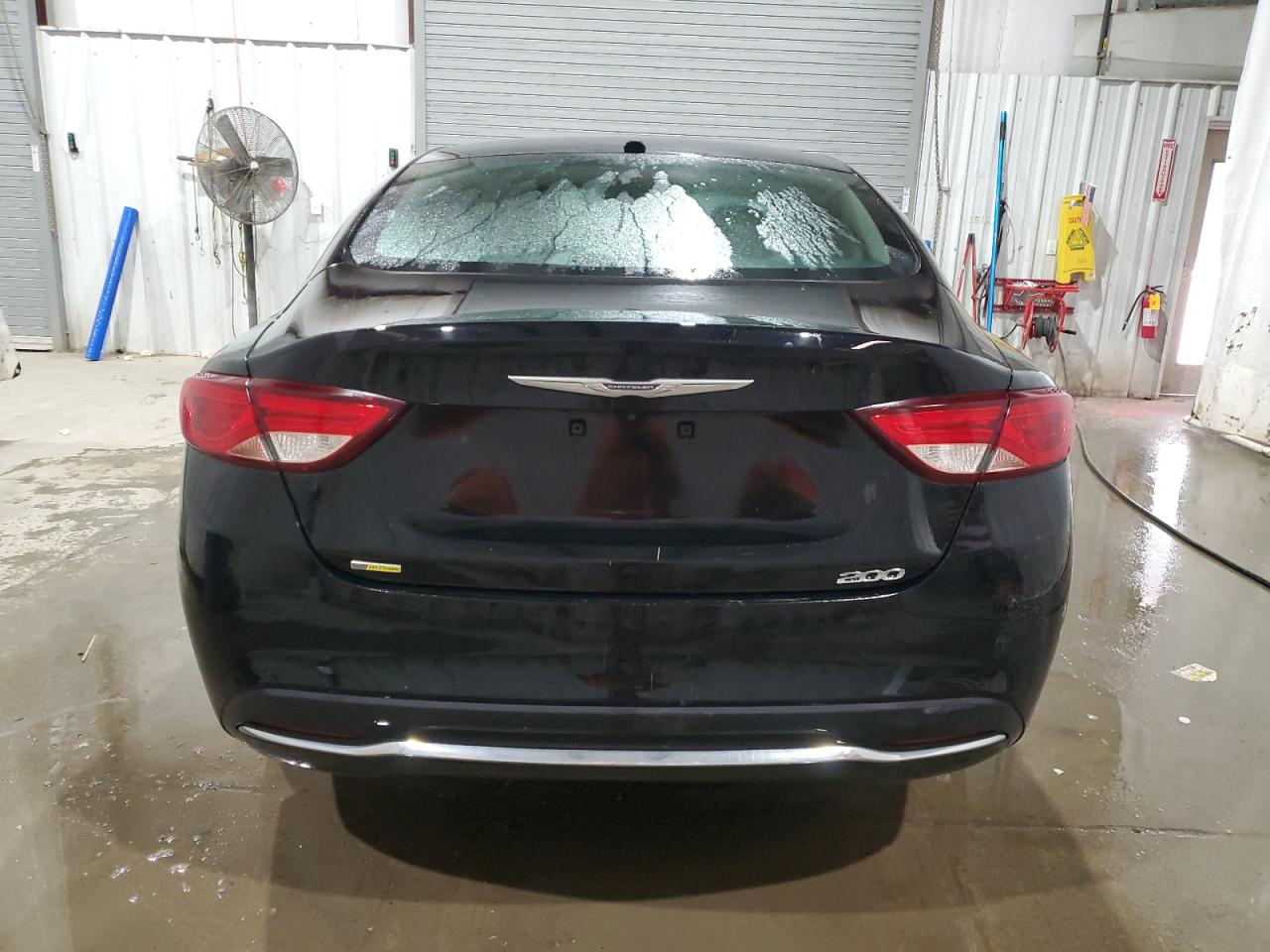 2015 Chrysler 200 Limited VIN: 1C3CCCAB5FN595577 Lot: 77101454