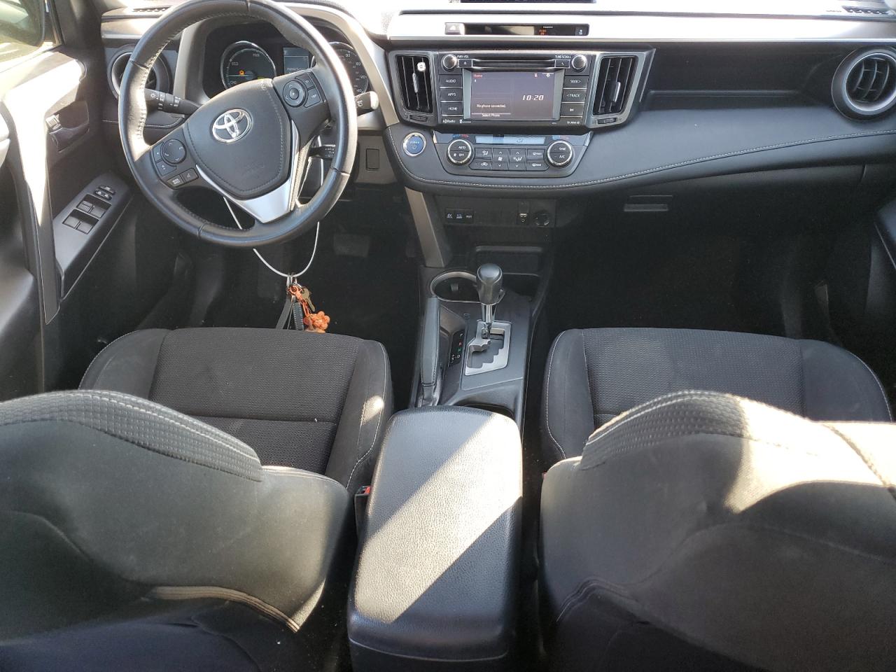 2016 Toyota RAV 4 - Image 8