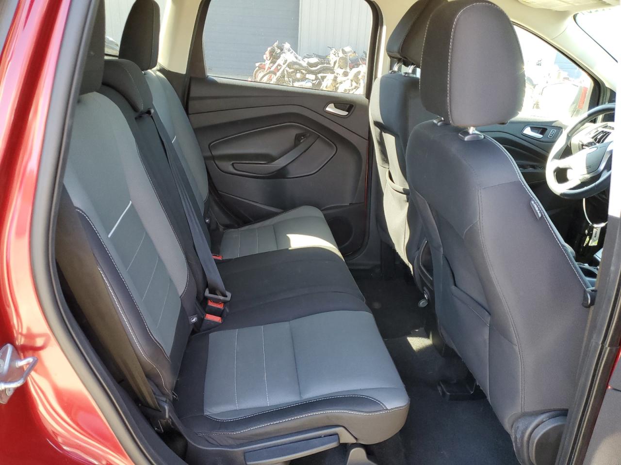 2015 Ford Escape - Image 11