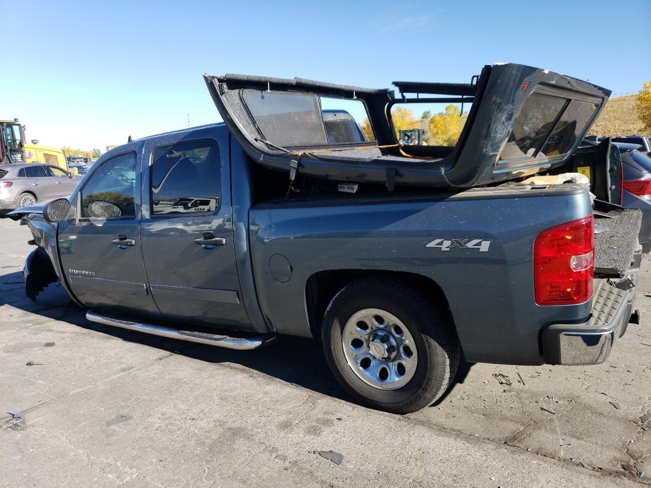 2011 Chevrolet Silverado - Image 2