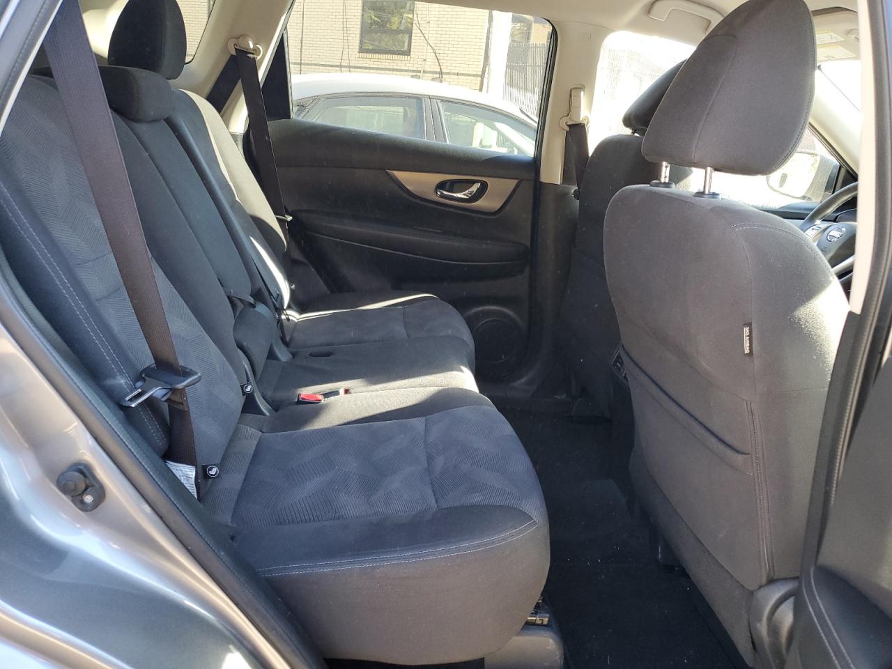 2016 Nissan Rogue - Image 11