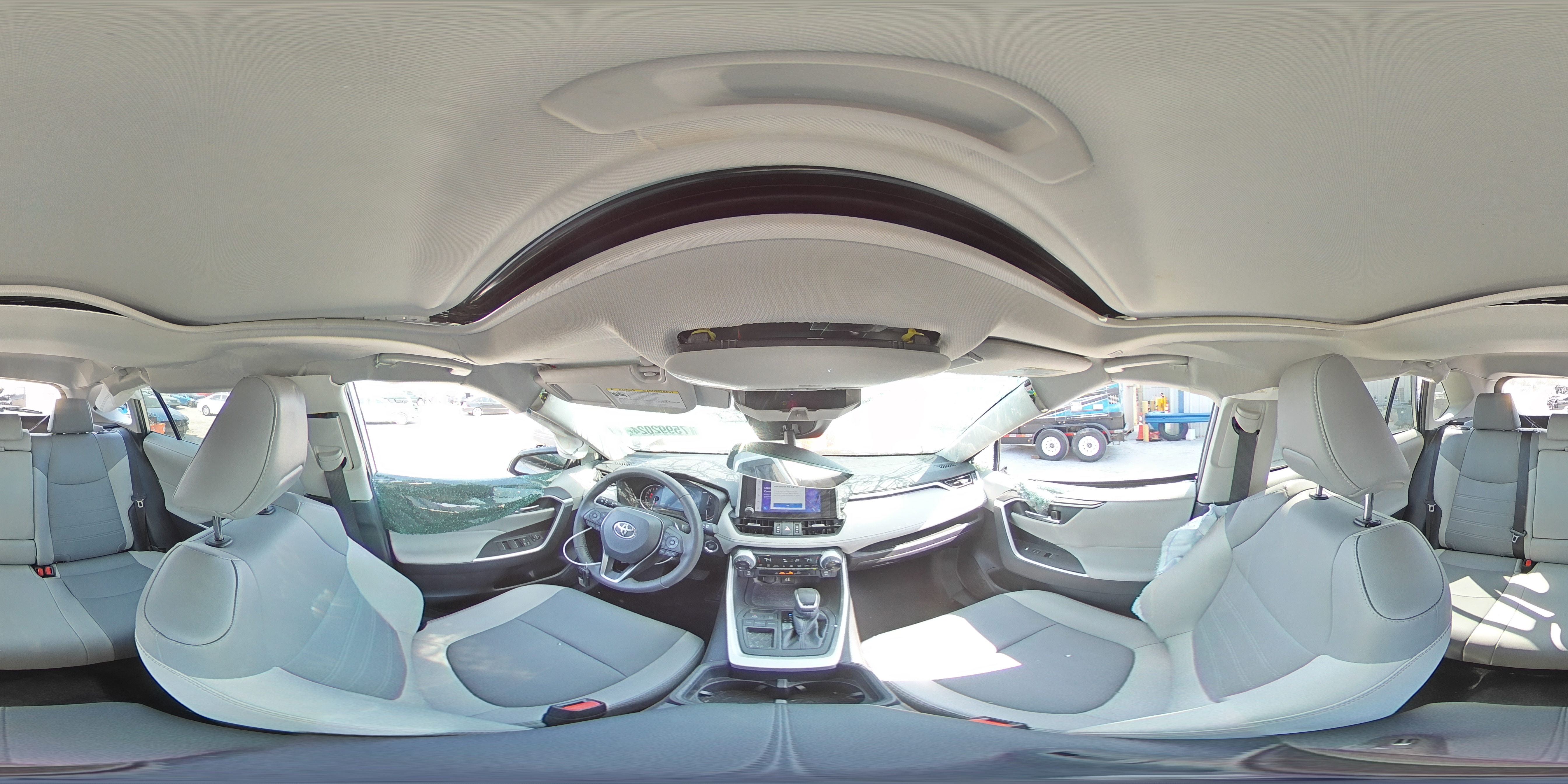 2024 Toyota RAV 4 - Image 15