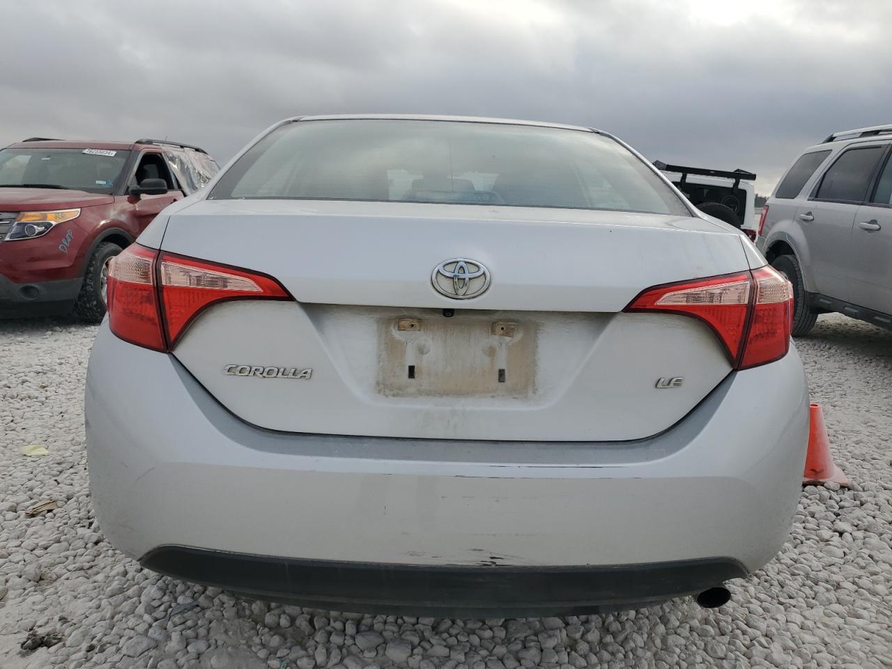 2018 Toyota Corolla L VIN: 5YFBURHE3JP816371 Lot: 78383474