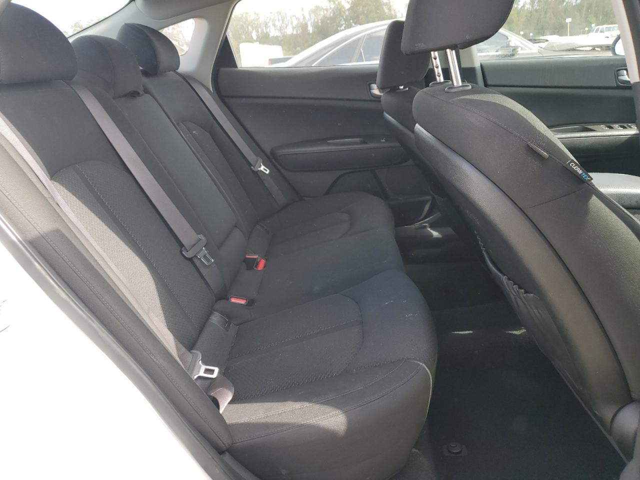 2016 Kia Optima - Image 10