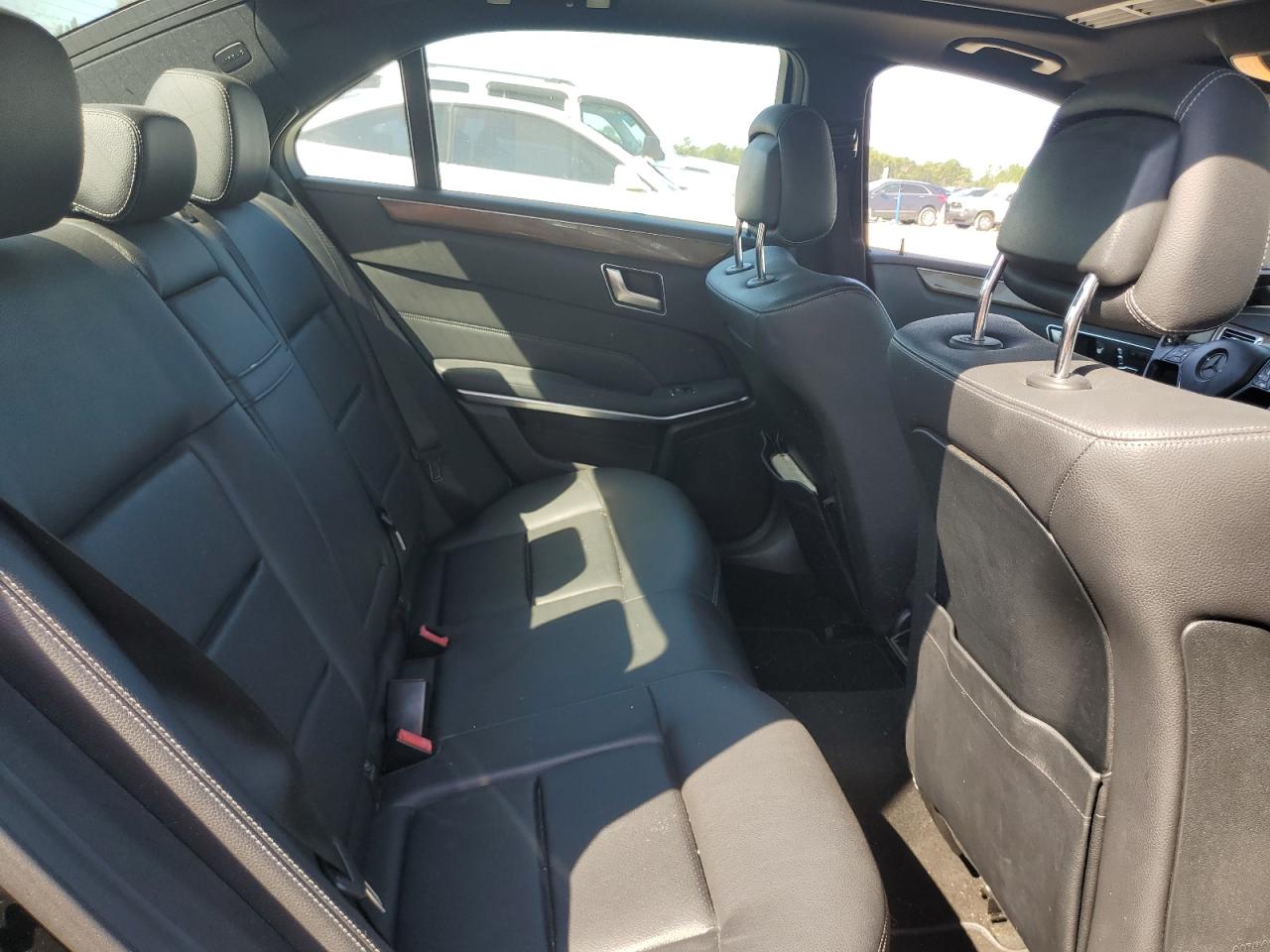 2015 Mercedes-Benz E 350 VIN: WDDHF5KB7FB084611 Lot: 76191994