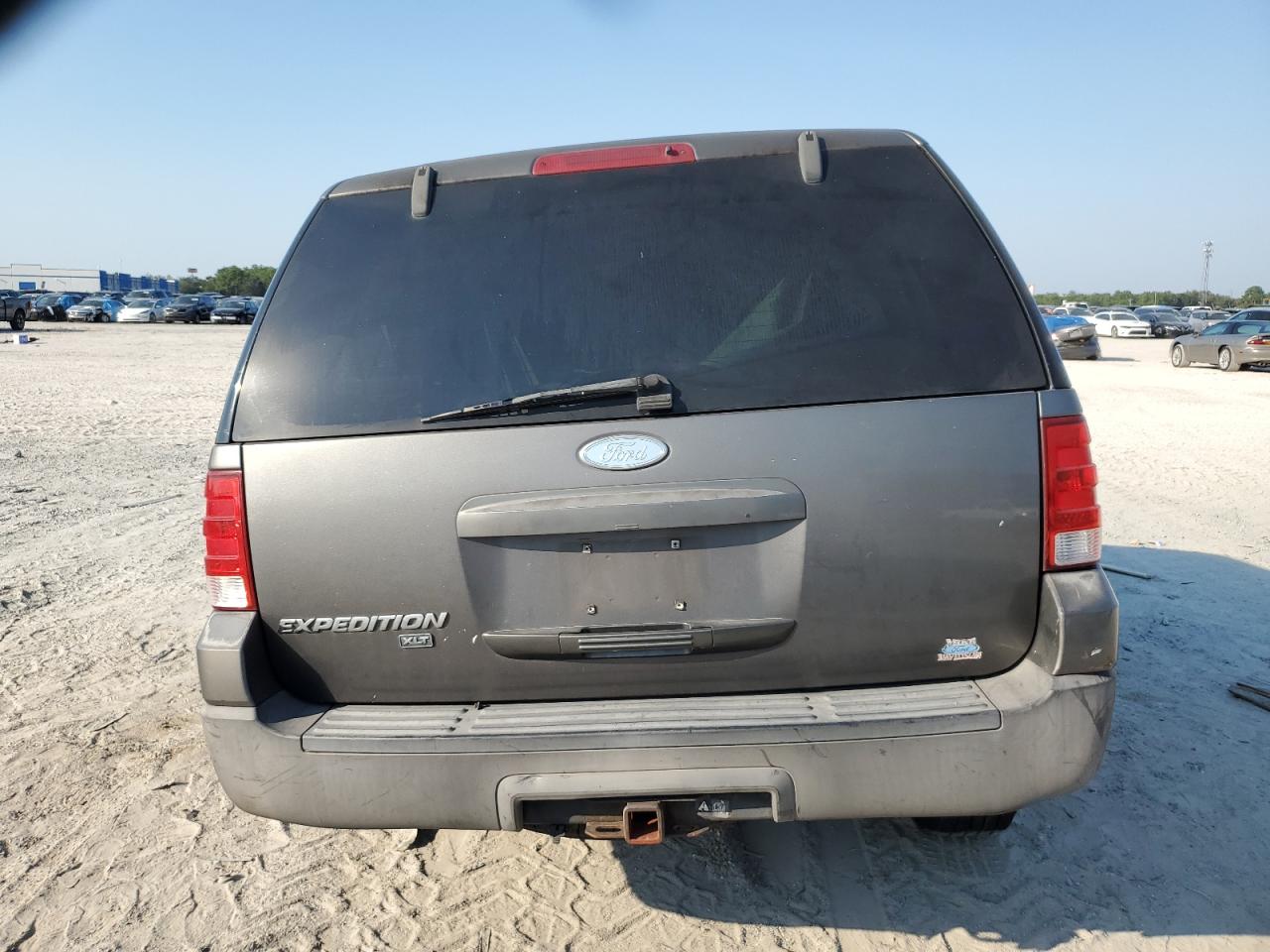 2004 Ford Expedition Xlt VIN: 1FMRU15W04LB22369 Lot: 75524694