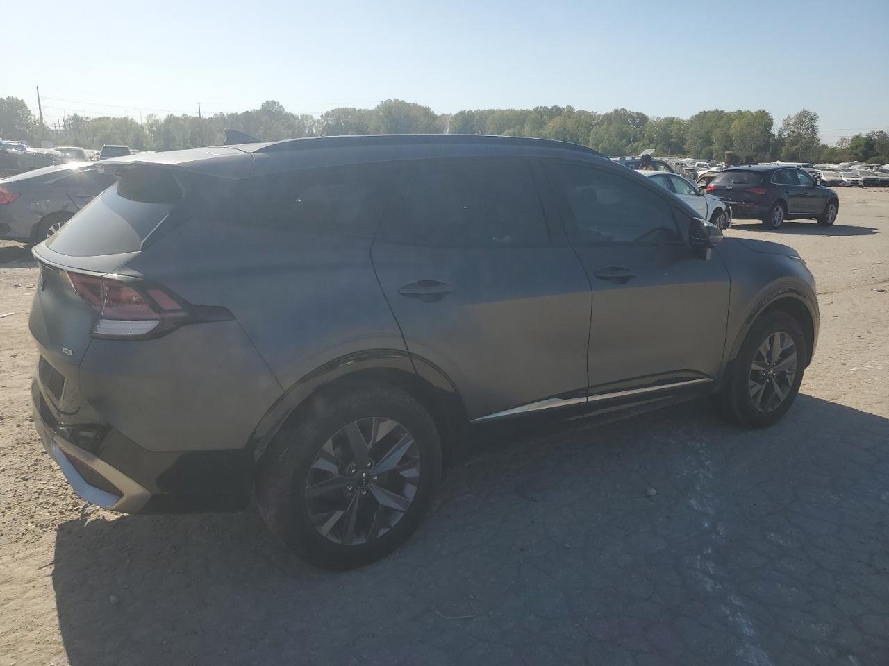 2023 Kia Sportage - Image 3