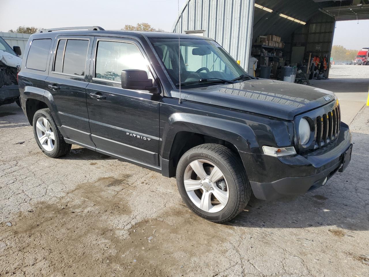 VIN 1C4NJRFB7ED766517 2014 JEEP PATRIOT no.4