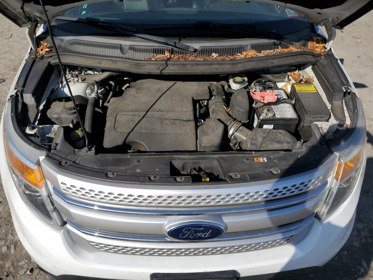 2015 Ford Explorer - Image 12