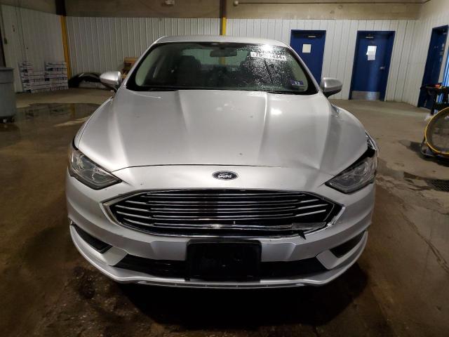  FORD FUSION 2017 Srebrny