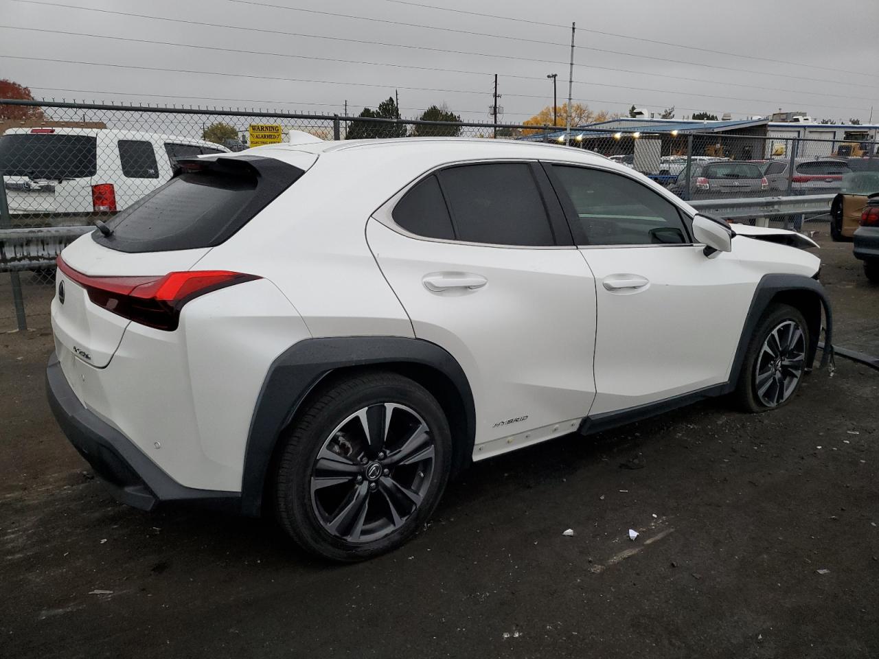 VIN JTHP9JBH7L2031833 2020 LEXUS UX 250H no.3