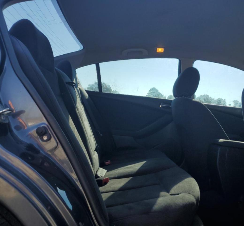 2012 Nissan Altima - Image 10