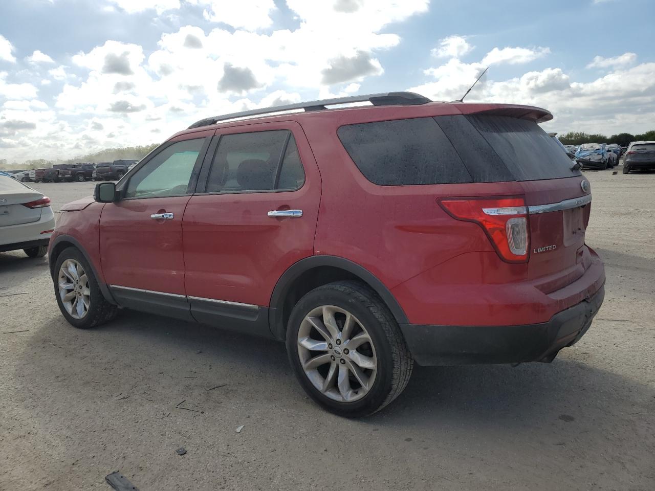 2012 Ford Explorer - Image 2