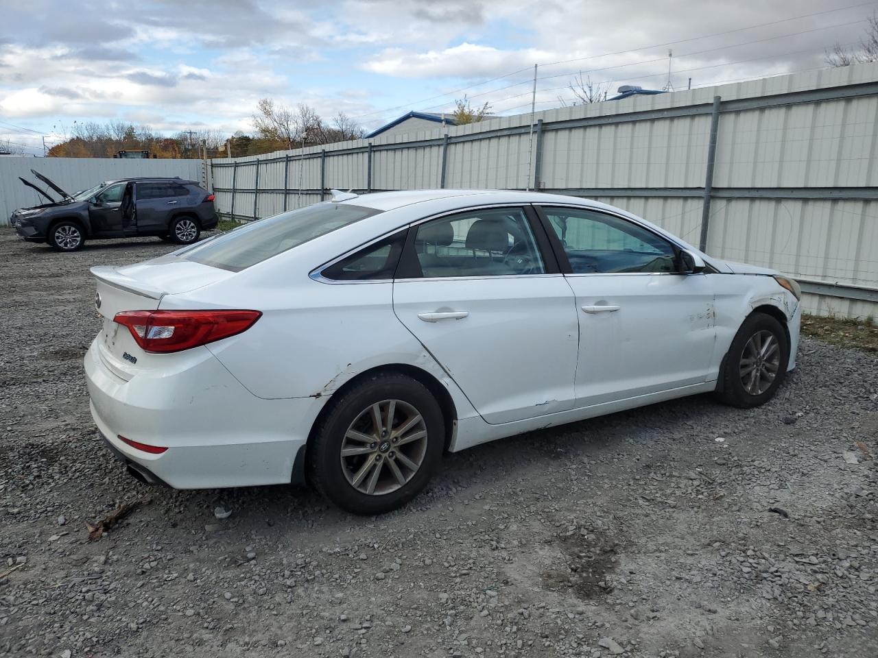 VIN 5NPE24AF7FH146112 2015 HYUNDAI SONATA no.3