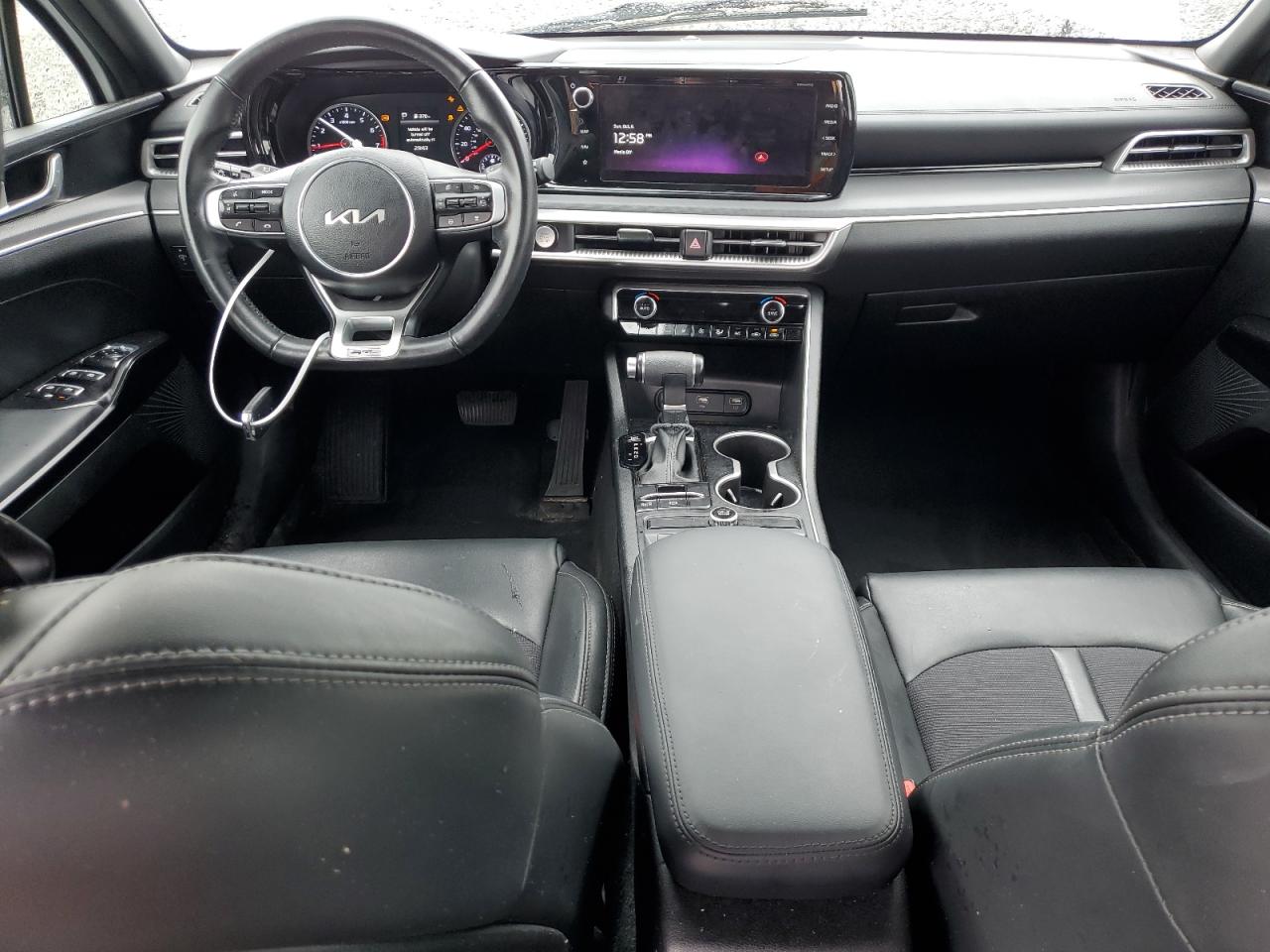 2023 Kia K5 - Image 8